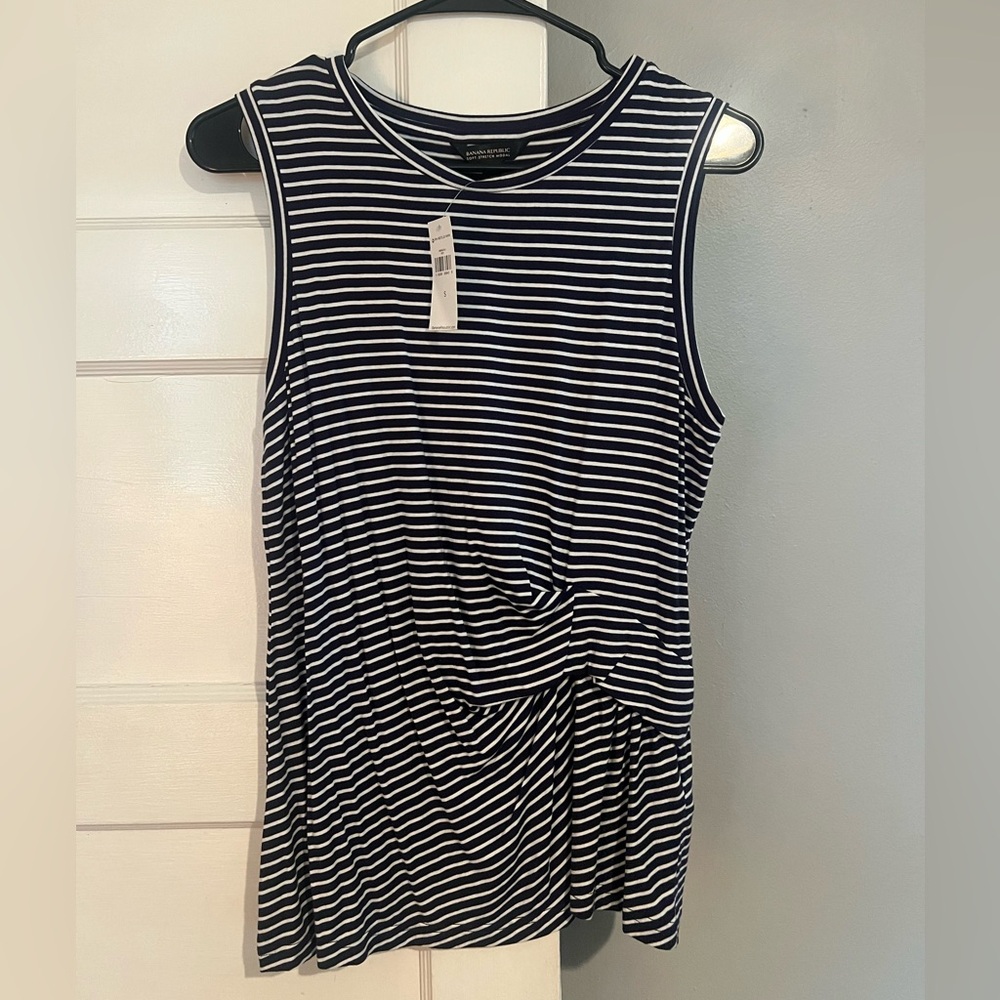 Banana republic tank top, NWT
